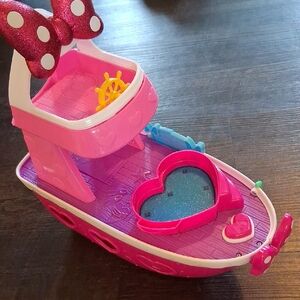 Just Play Disney Junior Minnie Mouse Bowdazzling Yacht Playset